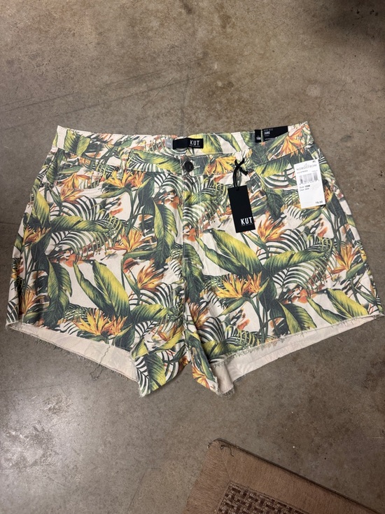 Kut from the Kloth Pants - Kut from the Kloth Tropical Leaf & Floral Jean Shorts — Green, Yellow & Cream